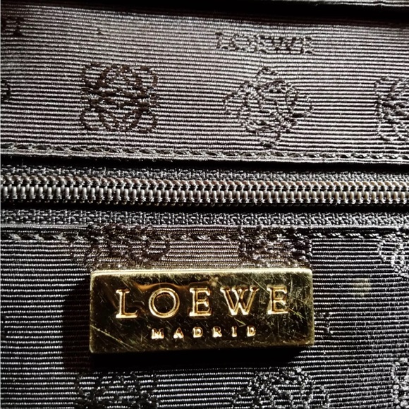 Loewe beautiful Patent Leather tote bag - Picture 7 of 9